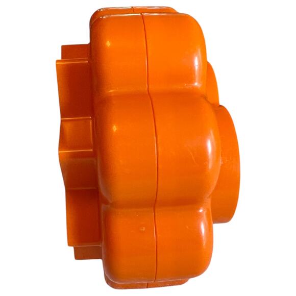 Vintage Tupperware Orange Cookie Cutter Set Heart Star Flower - Picture 6 of 7